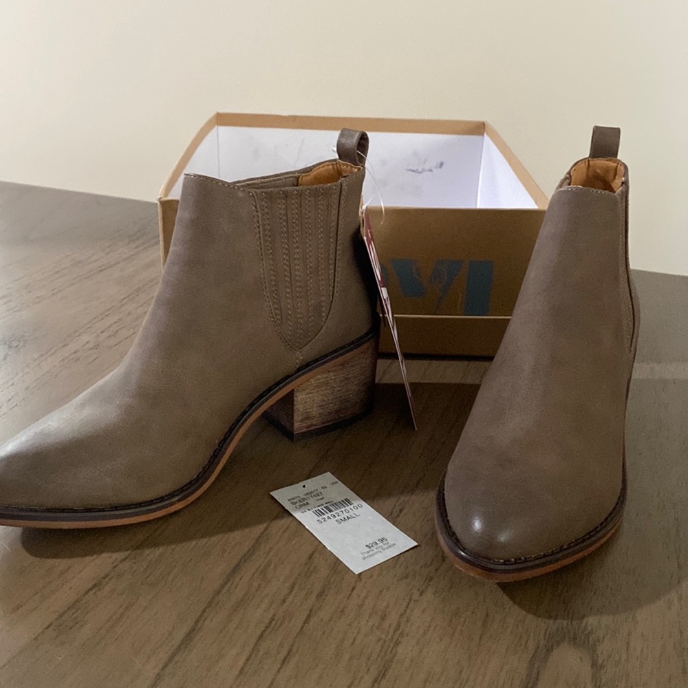 Ankle boots - Faryl brand from buckle new with tags